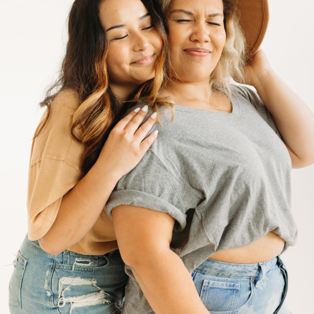 outfit idea casual t shirt crop top crop top band
